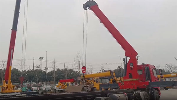 Camion à flèche 16T, SST16S5