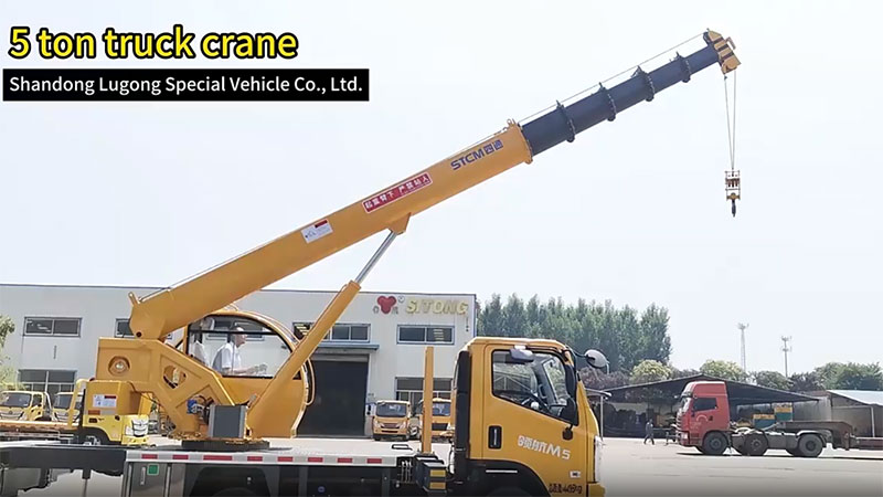 Camion-grue 5T
